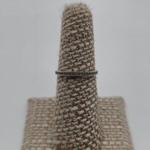 Size 6 Sterling Silver Many Small Cubic Zirconia Band Ring A3467